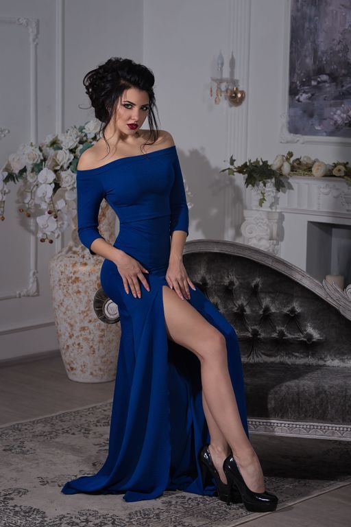 Вечірня облягаюча сукня синього кольору "Франческа" 20 кольорів, розміри 40-60