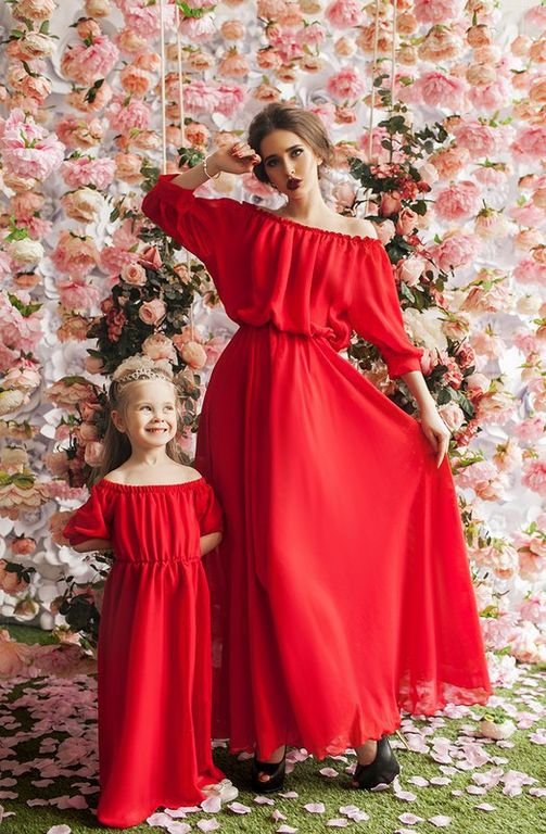 Красивые красные платья для мамы и дочки "Сабина" 25 цветов, размеры 40-54