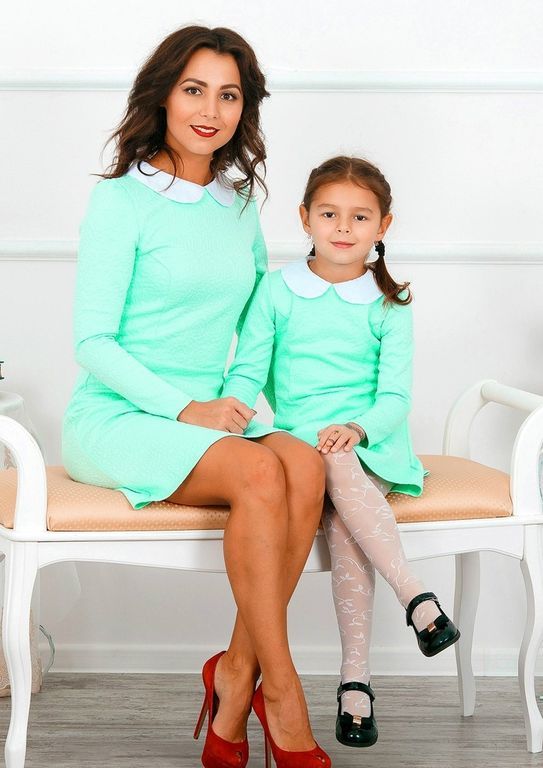 Сукні family look колір м'ята з білим комірцем для мами і доньки, 25 кольорів, розміри 24-60