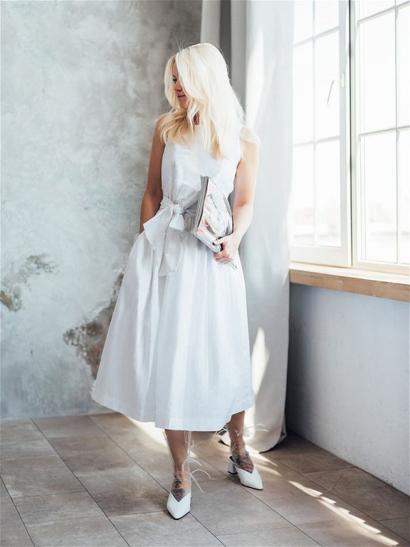 Красивое белое платье миди с расклешенной юбкой "Динара" 20 цветов, размеры 40-60