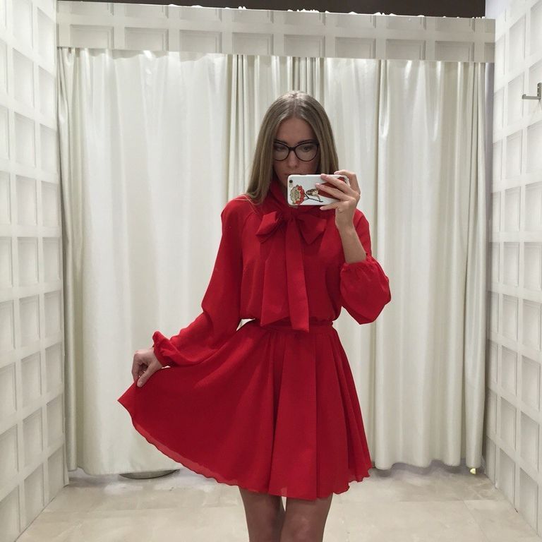 Червона сукня з бантом "Изетта" 20 кольорів, розміри 40-60