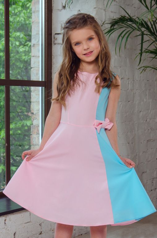 Рожеві з блакитним сукні з бантиком збоку для мами і доньки, 25 кольорів, розміри 24-60