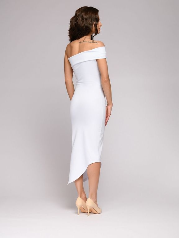 Короткое белое платье асимметрия с открытыми плечиками "Бэтси" 20 цветов, размеры 40-60