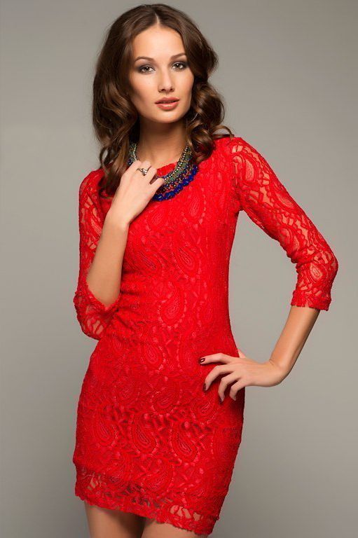 Коктейльное гипюровое платье красного цвета "Дива" размеры 40-54
